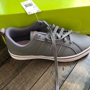 New adidas vs pace shoes size 7.5